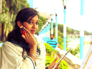 Woman cellphone clipboard map ella - bengal school of art free wallpaper