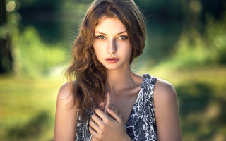 Woman longhair field serious portrait - free portrait wallpaper for desktop