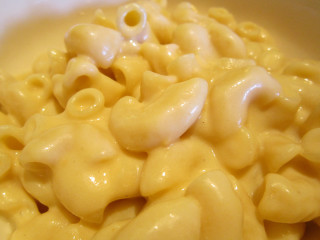 Macaroni cheese plate spoon fork - fine texture free wallpaper for desktop