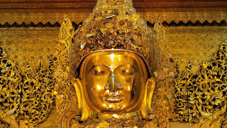 Golden buddha statue intricate carvings - golden free wallpaper for desktop