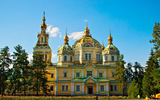 Large building two towers clock 3 - the top of its free wallpaper for desktop