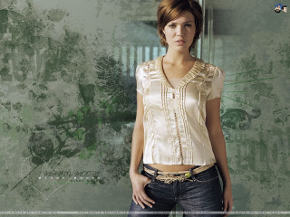 Eve rider gothic portrait green - short hair free wallpaper for desktop