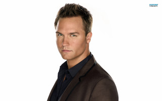 Man suit black shirt serious - his face and shoulders free wallpaper for desktop