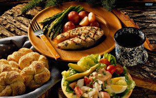 Plate food bread salad chicken - it next free wallpaper for desktop