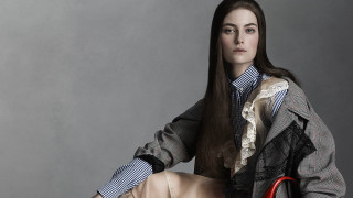 Woman chair handbag jacket tie - a handbag free wallpaper