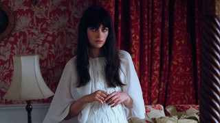 Woman white dress red wallpaper - charlotte harding free wallpaper for desktop