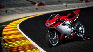 Red motorcycle race track yellow - the bike free wallpaper