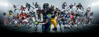 Football players field hands in - a group of football players free wallpaper