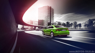 Green car city street night - the back of it free wallpaper