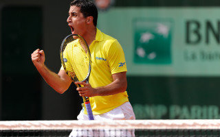 Tennis player yellow shirt male - a ball free wallpaper