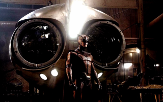 Man factory machine lights large - round free wallpaper for desktop