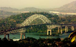 Bridge train river mountain city - ilm free wallpaper