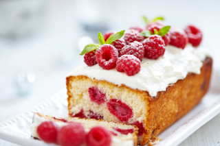 Cake white frosting raspberries plate - eve disher free wallpaper for desktop