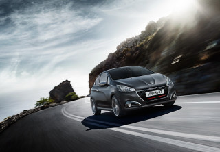 Car driving road mountain sun - corneille free wallpaper