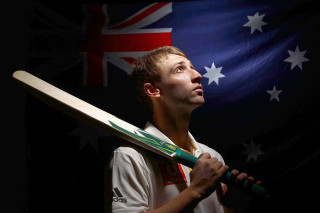 Man holding bat australia flag - bradley walker tomlin free wallpaper for desktop