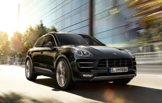 Black porsche cayenne city street - a city street free wallpaper for desktop