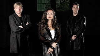 Group people dark room window 2 - brenda chamberlain free wallpaper