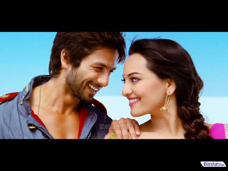 Smiling man woman movie scene - the movie free wallpaper for desktop