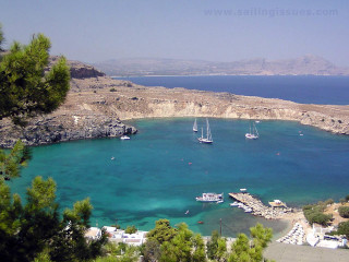 Bay boats mountain blue sky - exekia free wallpaper
