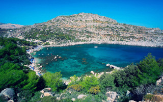 Lake forest mountain panorama tiltshift - exekia free wallpaper for desktop