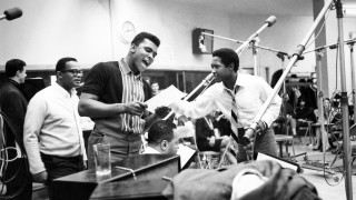 Men radio station talking laughing - 1 9 6 0 s free wallpaper