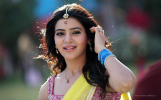 Woman yellow sari shawl smiling - smiling free wallpaper