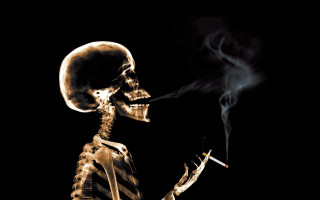 Skeleton smoking cigarette dark night - daarken free wallpaper