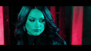 Woman longhair earrings blue skin - long hair and earrings free wallpaper