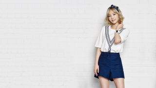 Woman short skirt white shirt - sunny free wallpaper