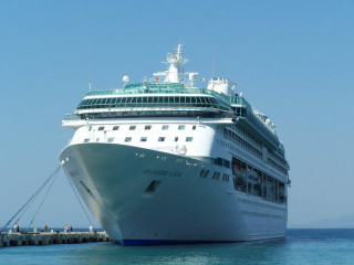 Cruise ship dock pier blue - exekia free wallpaper