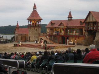 Group people building stage crowd - front of a building free wallpaper