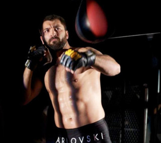 Bearded man boxer gloves ball - photography free wallpaper for tablet