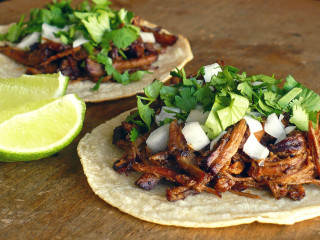 Two tacos meat lettuce onions - meat free wallpaper