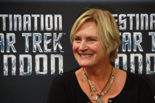 Woman smiling star trek sign - carol sutton free wallpaper for desktop