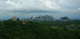 Mountain range pagoda cloudy sky - dai xi free wallpaper for desktop