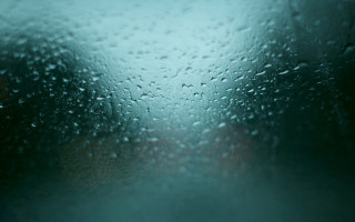 Rain covered window red light - window free wallpaper