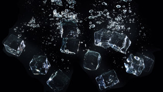 Ice cubes falling water black - bubble of water free wallpaper