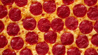 Pepperoni pizza cheese slices missing - cheese free wallpaper