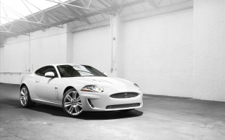 White sports car garage roof - a roof free wallpaper