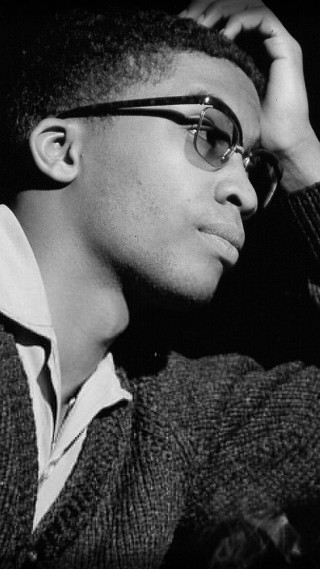 Man glasses sweater leaning wall - leaning free wallpaper for mobile