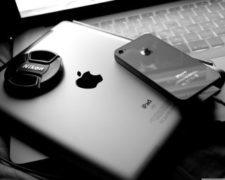 Cell phone laptop bed keyboard - digital photography free wallpaper for desktop