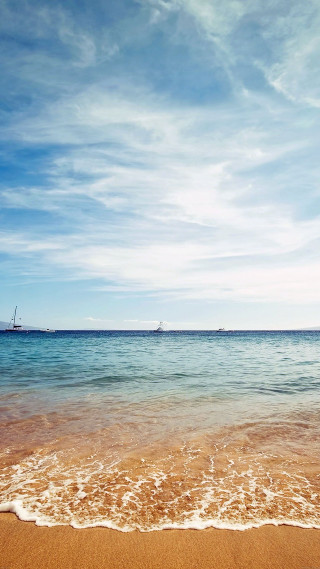 Beach boat blue sky white - beach free wallpaper for mobile