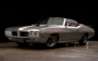 Silver car red top black - a red top free wallpaper for desktop