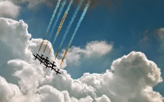 Four airplanes flying formation sky 2 - formation in the sky free wallpaper for desktop