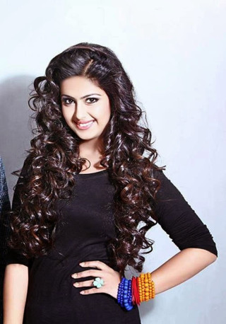 Woman long hair black dress 19 - a man in the background free wallpaper for mobile