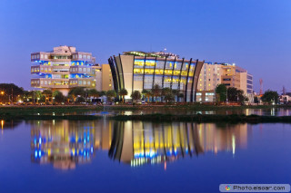 Building windows water night lights - free city wallpaper