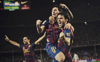 Soccer celebration bald man dancing - their arm free wallpaper