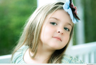 Young girl flower hair green - caroline lucy scott free wallpaper