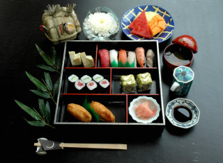 Sushi tray chopsticks bowl rice - food photography free wallpaper