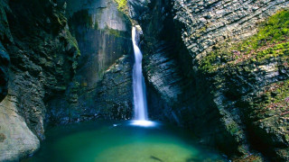 Waterfall canyon blue pool tree - a tree in the foreground free wallpaper for desktop